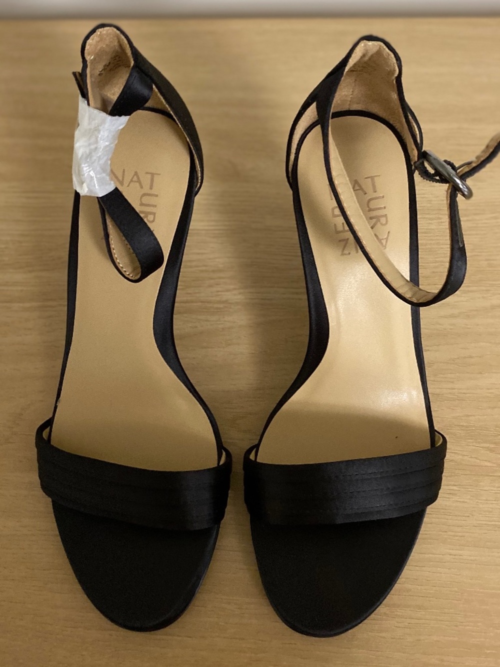 NWT Naturalizer Black Satin Strappy Sandals, 6.5